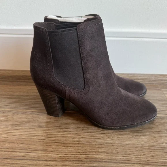 NWOB Cole Haan Hayes Gore Suede Bootie - Dark Brown - Size 7.5 - Picture 6 of 11